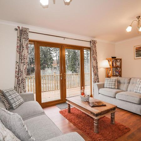 Fersit Log Cottage Roybridge Extérieur photo
