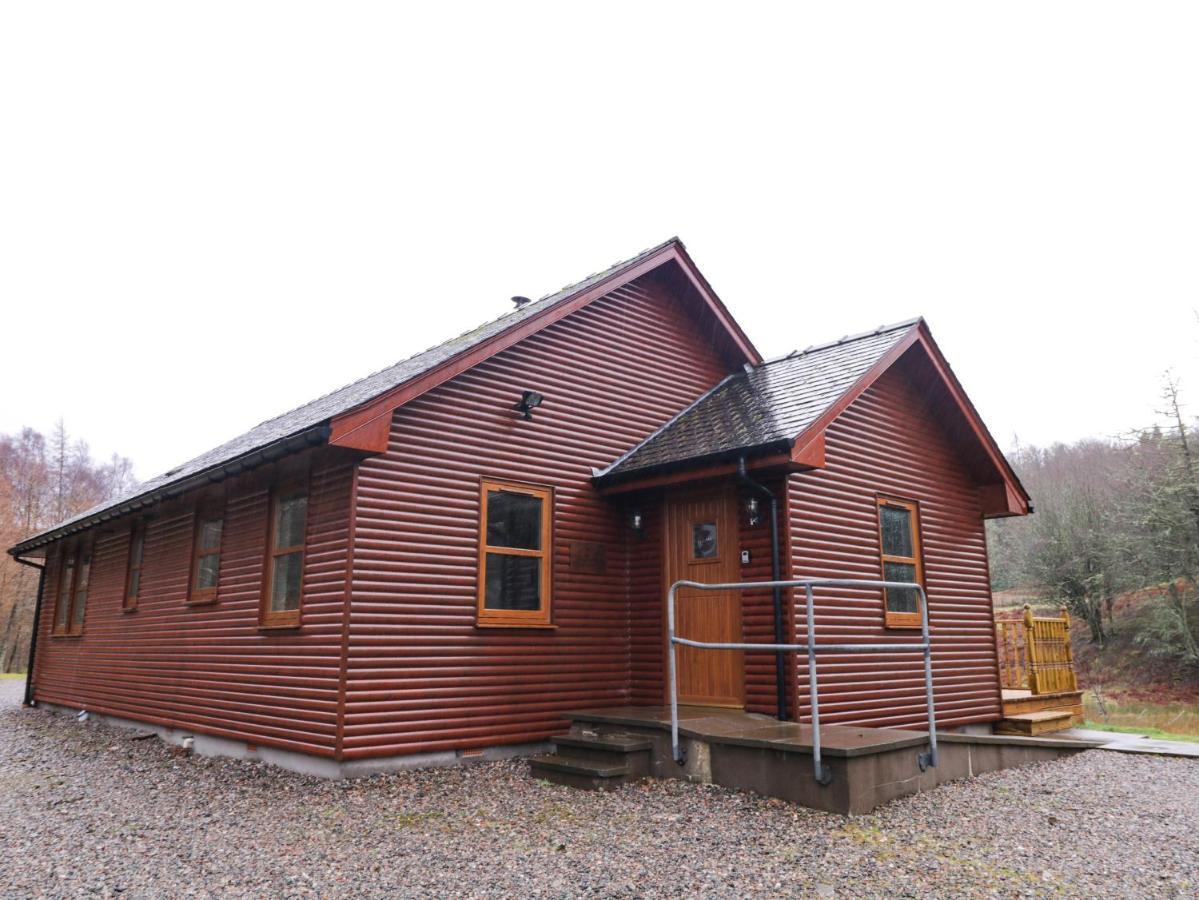 Fersit Log Cottage Roybridge Extérieur photo
