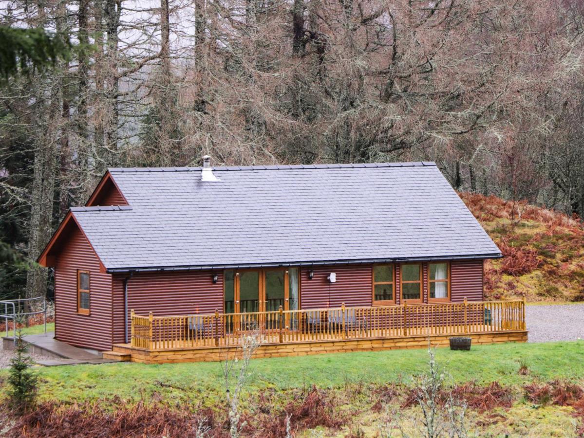 Fersit Log Cottage Roybridge Extérieur photo